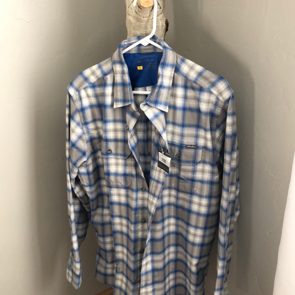 Men’s Eddie Bauer expedition flannel.